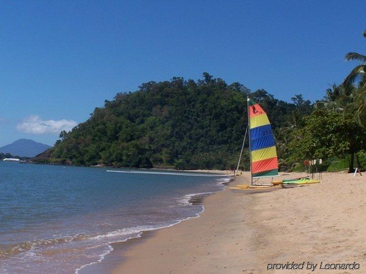 Beachfront Apartments On Trinity Beach Esterno foto
